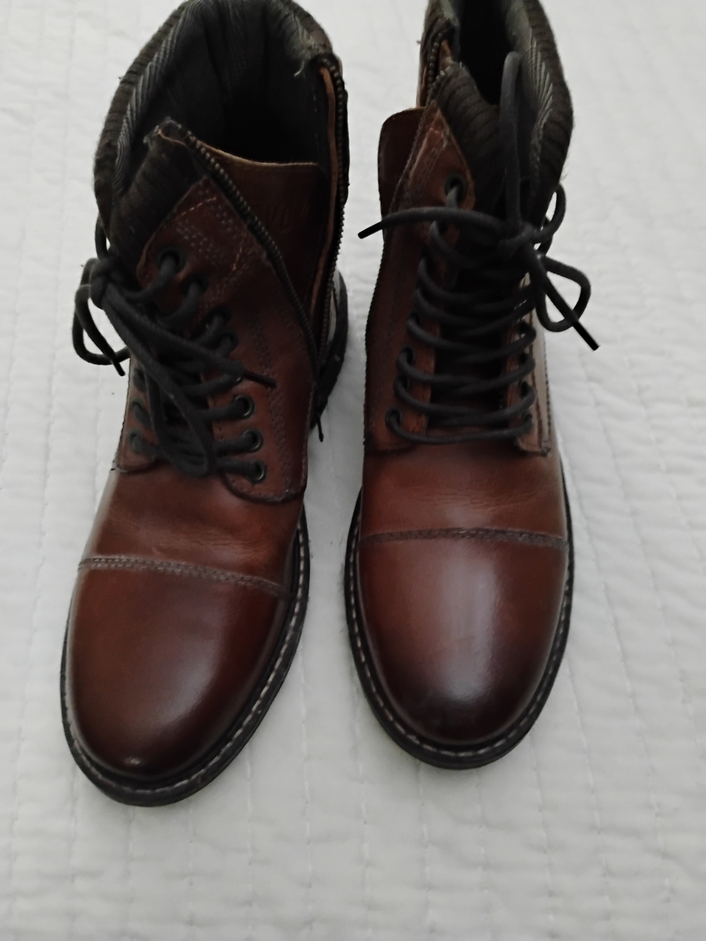 Men's Brown Leather Lace-Up Ankle Boots with Quilted Collar